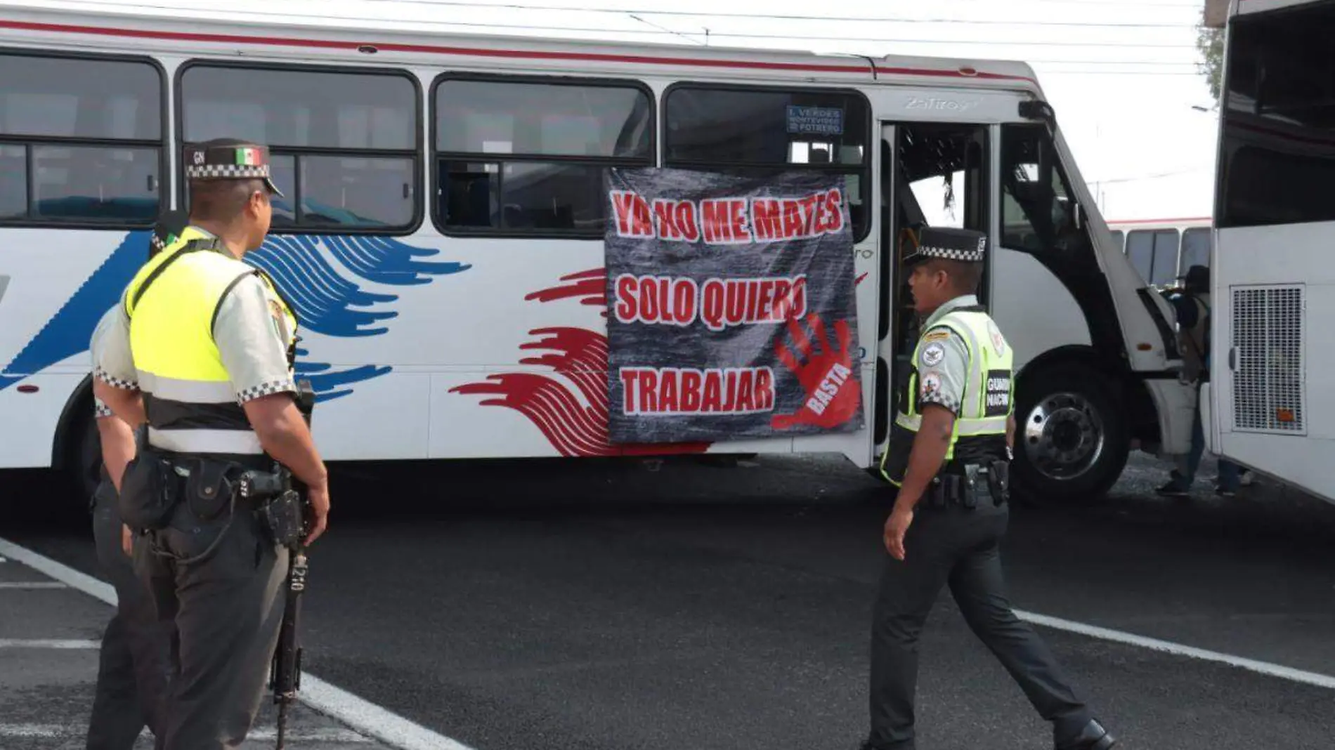 Bloqueo en la Mexico-Pachuca_transportistas_3